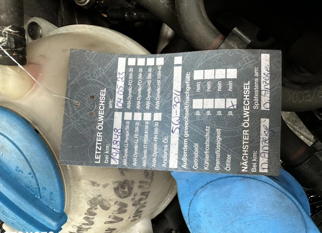 Volkswagen Golf cena 22900 przebieg: 202000, rok produkcji 2009 z Słupsk małe 781